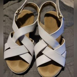 Clark's white wedge sandles size 7.5